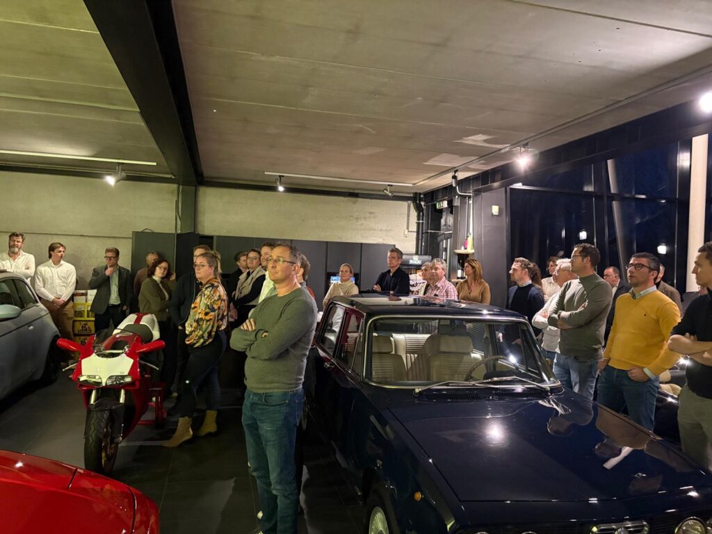 89474500-071b-4f27-a86c-0efbc290f907